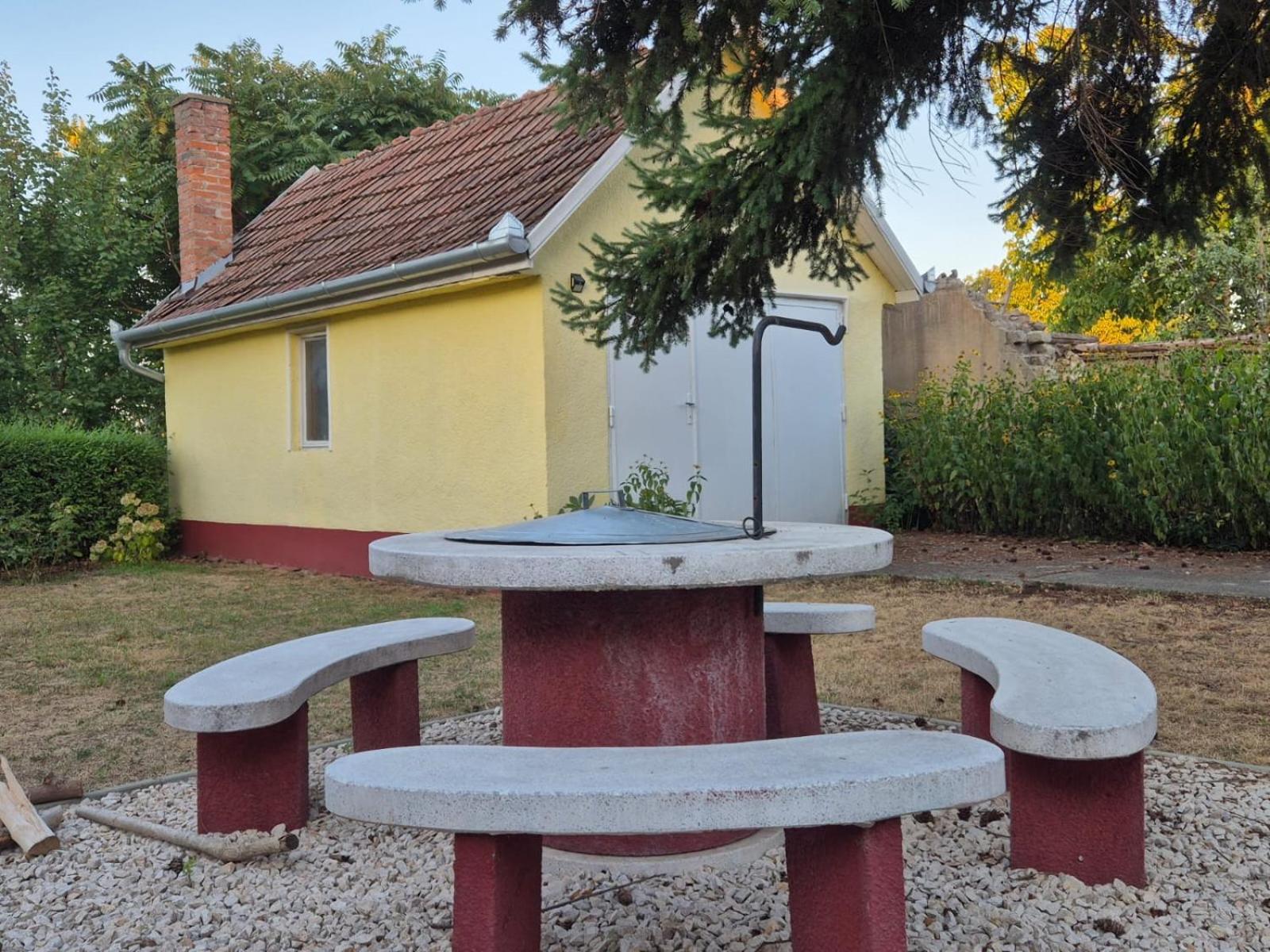 Kereki Retro Vendégház Kerekegyháza Extérieur photo